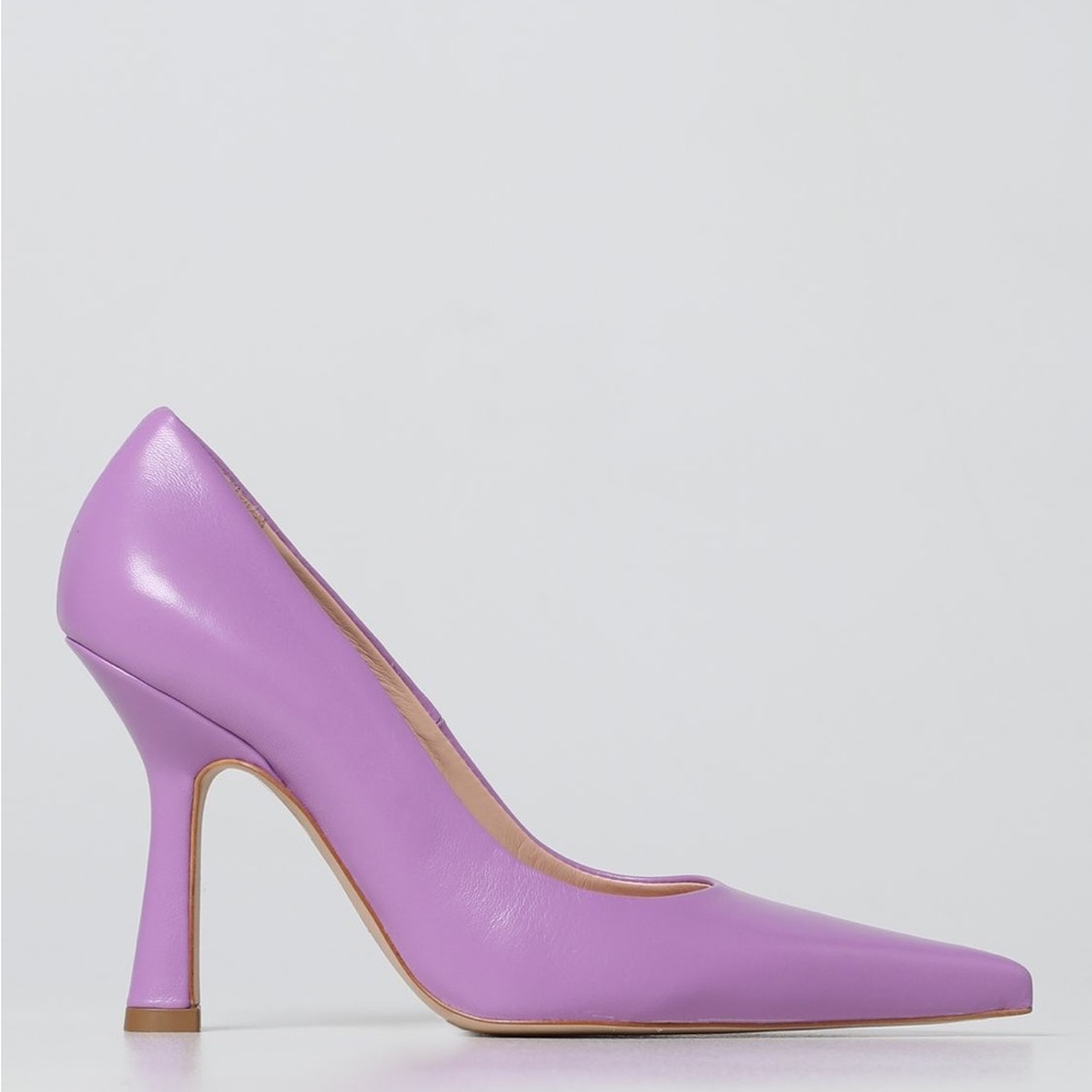 Brand new with a box!
LIU JO x Leonie Hanne pointed-toe pumps